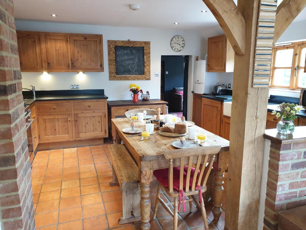 Delightful Cottage On The River Adur Close To Brighton & The Downs No Dogs Sorry Upper Beeding Eksteriør bilde