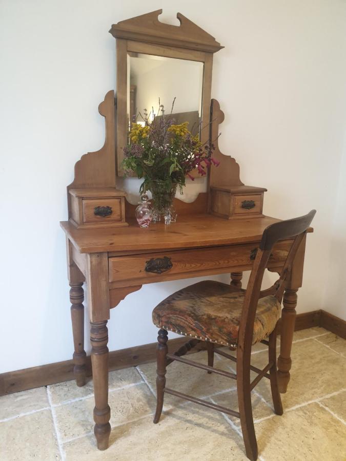 Delightful Cottage On The River Adur Close To Brighton & The Downs No Dogs Sorry Upper Beeding Eksteriør bilde
